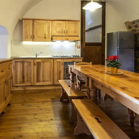 Historisches Haus Mit Seeblick By Interhome Apartamento *